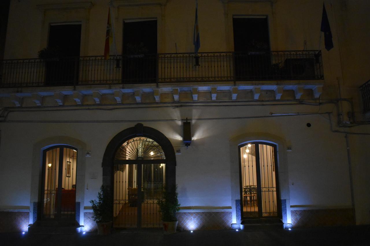 Domus Giuliae Hotel Trecastagni Exterior foto